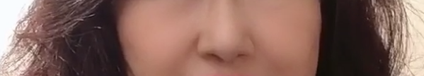 柔らかい肌女性